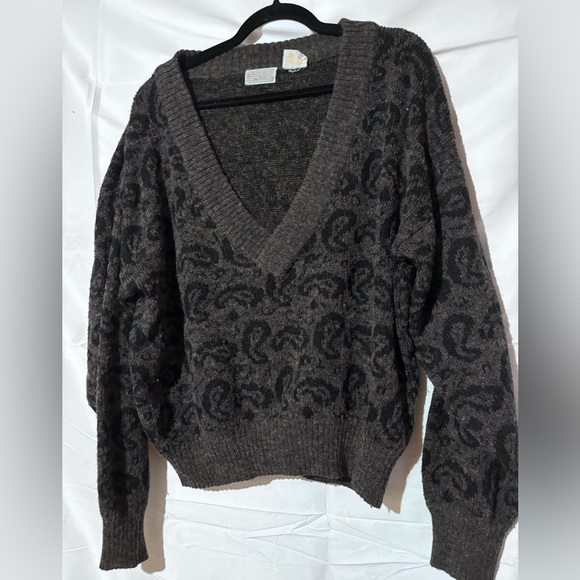 Black Paisley Printed Wool Vneck Knit Sweater Jumper Essentiels Size Large - Picture 2 of 7